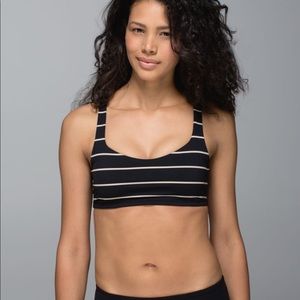 Lululemon sports bra. Size 6